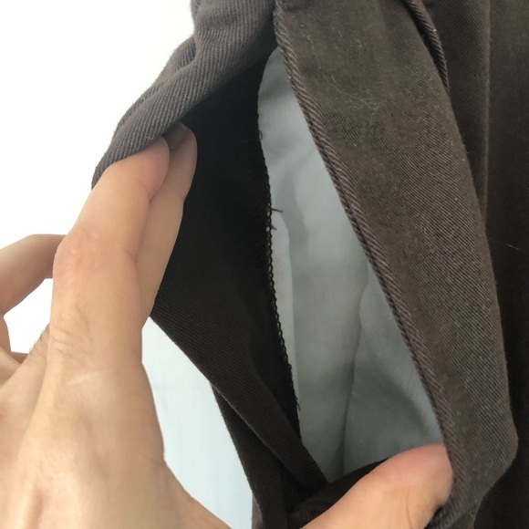 DOCKERS Classic Fit Pleated Khaki size 36x30 - Picture 3 of 16